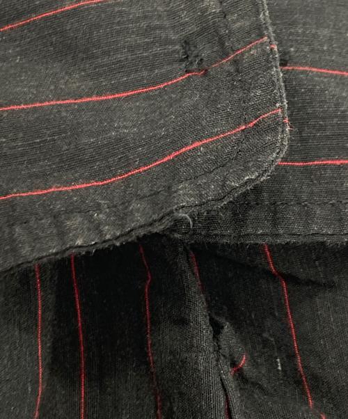 SUPREME（シュプリーム）Supreme (シュプリーム) PINSTRIPE LINEN SHIRT ブラック×レッド サイズ:Sの古着・服飾アイテム
