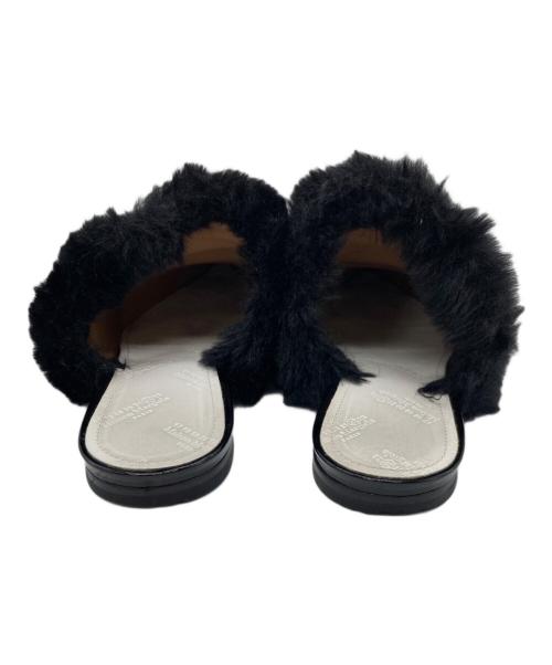 Maison Margiela（メゾンマルジェラ）Maison Margiela (メゾンマルジェラ) フェイクファーミュール ブラック サイズ:SIZE 38の古着・服飾アイテム