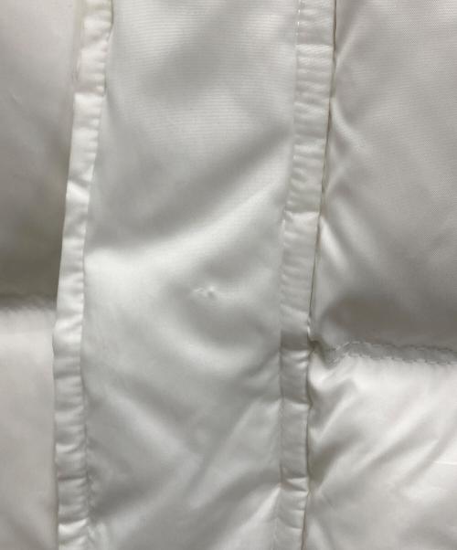 BLAC LABEL CRESTBRIDGE（ブラックレーベル クレストブリッジ）BLAC LABEL CRESTBRIDGE (ブラックレーベル クレストブリッジ) ダウンジャケット ホワイト サイズ:Mの古着・服飾アイテム