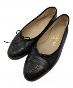 CHANELシャネル）の古着「ココマークトゥパンプス」｜ブラック