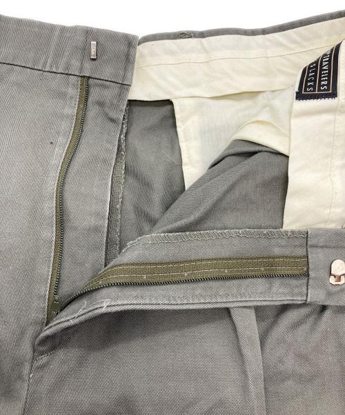 LEVI'S（リーバイス）LEVI'S (リーバイス) DRESS SLACKS グレー サイズ:W34の古着・服飾アイテム