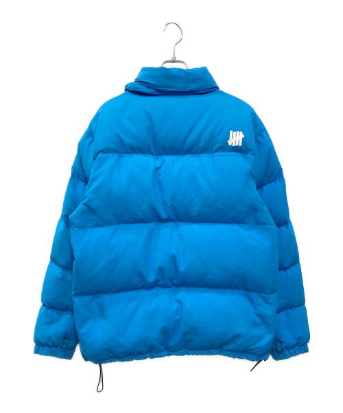 UNDEFEATED（アンディフィーテッド）UNDEFEATED (アンディフィーテッド) UNDEFEATED ダウンジャケット ブルー サイズ:Lの古着・服飾アイテム