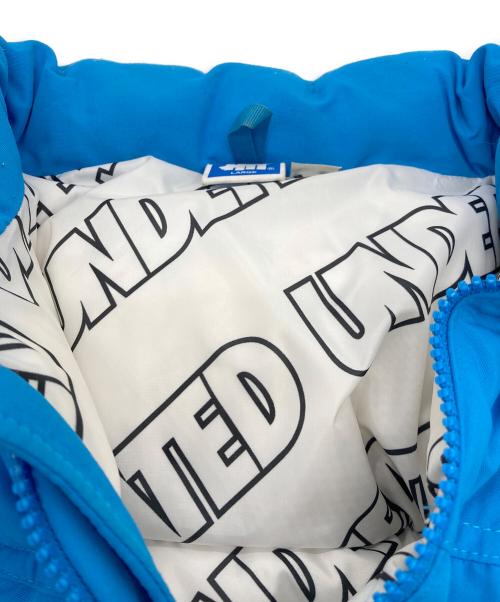 UNDEFEATED（アンディフィーテッド）UNDEFEATED (アンディフィーテッド) UNDEFEATED ダウンジャケット ブルー サイズ:Lの古着・服飾アイテム