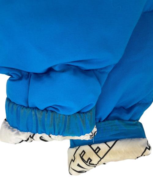 UNDEFEATED（アンディフィーテッド）UNDEFEATED (アンディフィーテッド) UNDEFEATED ダウンジャケット ブルー サイズ:Lの古着・服飾アイテム