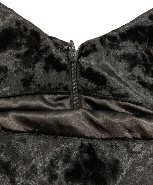 ANDRESD（アンドレスド）ANDRESD (アンドレスド) カーヴドスクエアベロアドレス ブラック サイズ:M 未使用品の古着・服飾アイテム