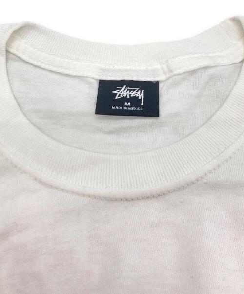stussy（ステューシー）stussy (ステューシー) HAPPY HOLIDAYS 2019 TEE ホワイト サイズ:Mの古着・服飾アイテム