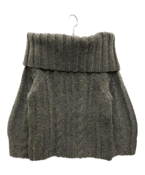 cygne（シーニュ）cygne (シーニュ) オフショルケーブルニット グレー サイズ:FREE 未使用品の古着・服飾アイテム