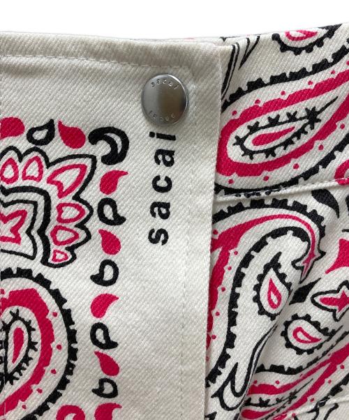 sacai（サカイ）sacai (サカイ) Bandana Print Skirt ホワイト×レッド サイズ:2の古着・服飾アイテム