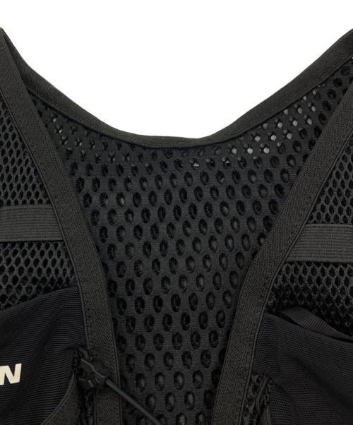 SALOMON（サロモン）SALOMON (サロモン) ACTIVE SKIN 4 ハイドレーションベスト ブラック サイズ:Lの古着・服飾アイテム
