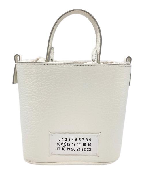 Maison Margiela（メゾンマルジェラ）Maison Margiela (メゾンマルジェラ) Maison Margiela バケットバッグ ホワイトの古着・服飾アイテム