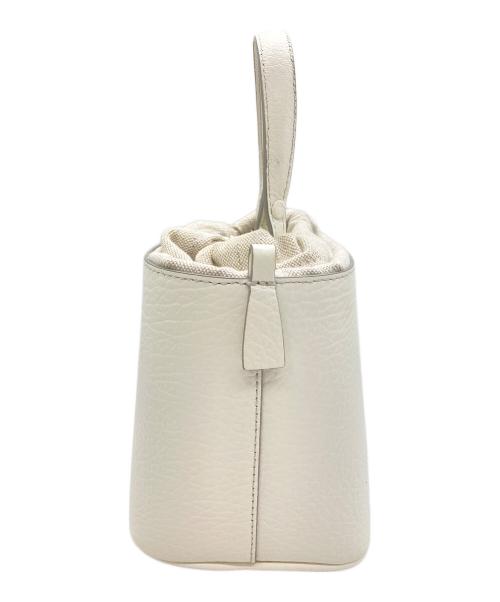 Maison Margiela（メゾンマルジェラ）Maison Margiela (メゾンマルジェラ) Maison Margiela バケットバッグ ホワイトの古着・服飾アイテム