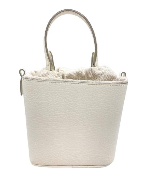 Maison Margiela（メゾンマルジェラ）Maison Margiela (メゾンマルジェラ) Maison Margiela バケットバッグ ホワイトの古着・服飾アイテム