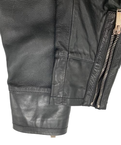 DSQUARED2（ディースクエアード）DSQUARED2 (ディースクエアード) バッチシングルライダースジャケット ブラック サイズ:SIZE 52の古着・服飾アイテム