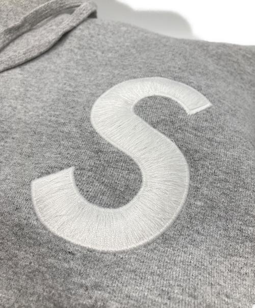 SUPREME（シュプリーム）Supreme (シュプリーム) S LOGO HOODED SWEATSHIRT グレー×チャコールグレー サイズ:Mの古着・服飾アイテム