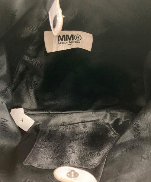 MM6 Maison Margiela（エムエムシックスメゾンマルジェラ）MM6 Maison Margiela (エムエムシックスメゾンマルジェラ) Japanese スモール トライアングル トートバッグ ホワイトの古着・服飾アイテム