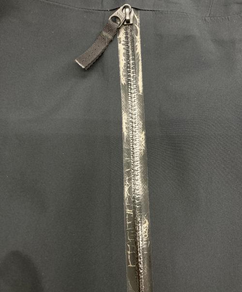 ARC'TERYX VEILANCE（アークテリクスヴェイランス）ARC'TERYX VEILANCE (アークテリクスヴェイランス) ナイロンジャケット ブラック サイズ:XLの古着・服飾アイテム