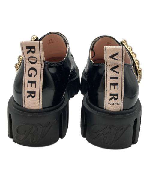 Roger Vivier（ロジェ ヴィヴィエ）Roger Vivier (ロジェ ヴィヴィエ) VIV' GO-THICK・ヴィヴゴーシック ブラック サイズ:SIZE 37の古着・服飾アイテム