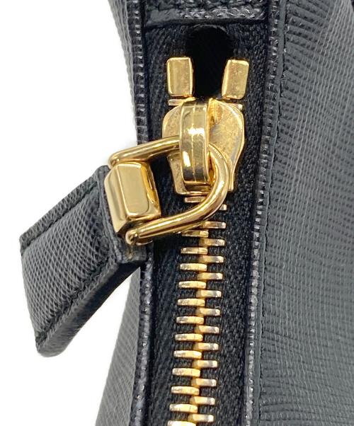 PRADA（プラダ）PRADA (プラダ) サフィアーノレザー ミニバッグ ブラックの古着・服飾アイテム
