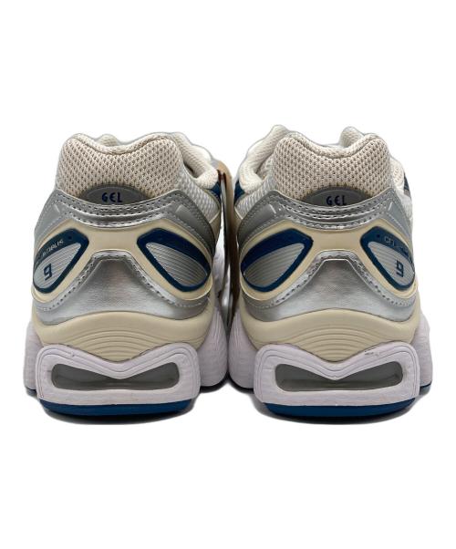 asics（アシックス）asics (アシックス) GEL-NIMBUS 9 WHITE/LIGHT INDIGO ホワイト サイズ:24cmの古着・服飾アイテム