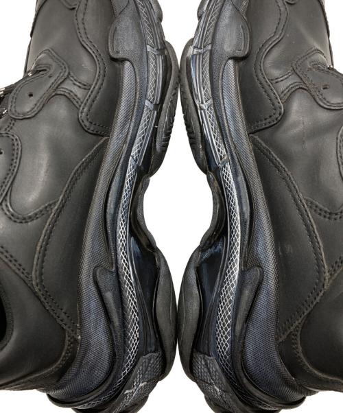 BALENCIAGA（バレンシアガ）BALENCIAGA (バレンシアガ) TRIPLE S GRAFITY ブラック サイズ:27.5㎝の古着・服飾アイテム