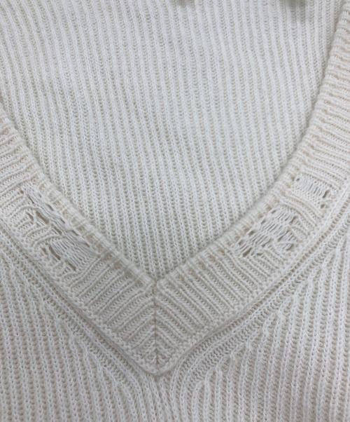 HELMUT LANG（ヘルムートラング）HELMUT LANG (ヘルムートラング) ダメージ加工Vネックニット アイボリー サイズ:Sの古着・服飾アイテム