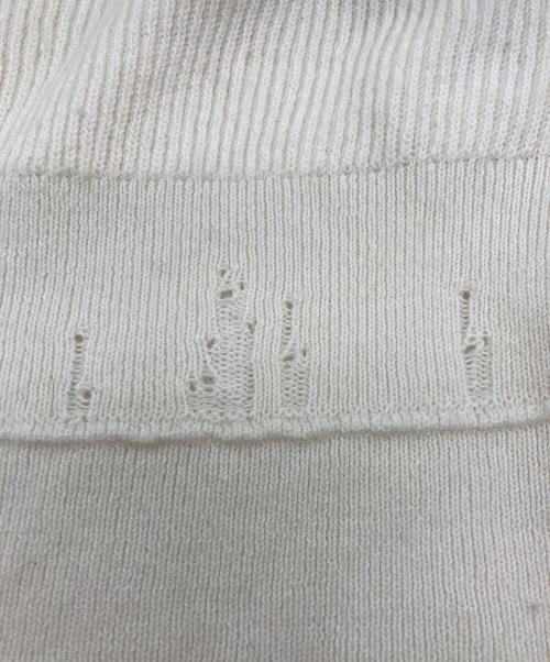 HELMUT LANG（ヘルムートラング）HELMUT LANG (ヘルムートラング) ダメージ加工Vネックニット アイボリー サイズ:Sの古着・服飾アイテム