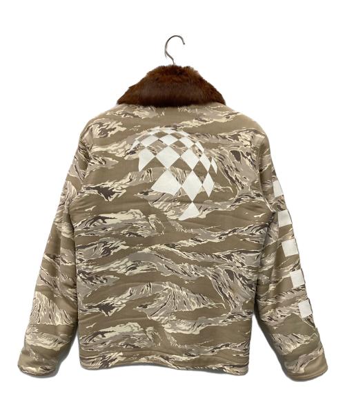 UNDERCOVER（アンダーカバー）UNDERCOVER (アンダーカバー) ラビットファー襟 タイガーカモ ブルゾン ベージュ サイズ:Lの古着・服飾アイテム