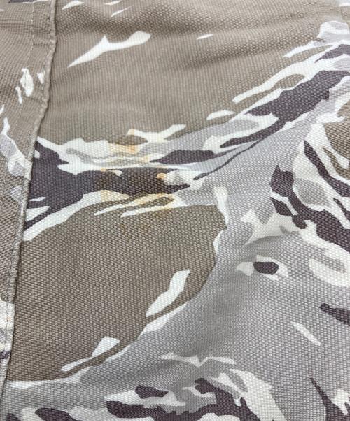 UNDERCOVER（アンダーカバー）UNDERCOVER (アンダーカバー) ラビットファー襟 タイガーカモ ブルゾン ベージュ サイズ:Lの古着・服飾アイテム