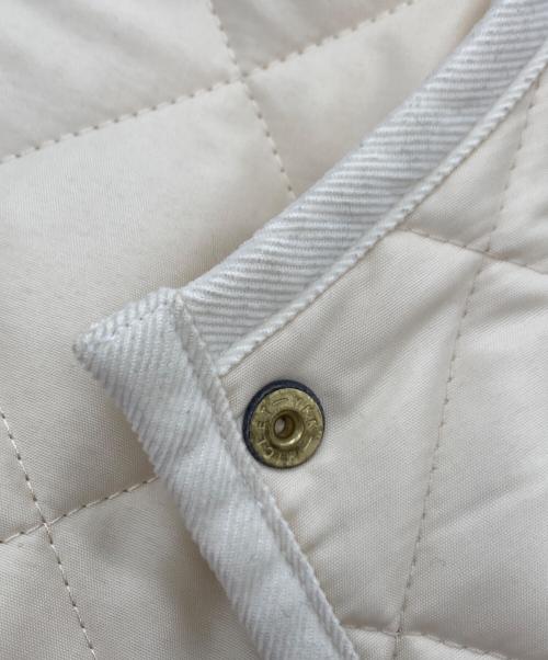 Traditional Weatherwear（トラディショナルウェザーウェア）Traditional Weatherwear (トラディショナルウェザーウェア) ARKLEY MIDDLE A-LINE JACKET ホワイト サイズ:Sの古着・服飾アイテム