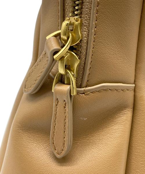 tov（トーヴ）TOV (トーヴ) PETAL OBLONG BAG ベージュの古着・服飾アイテム