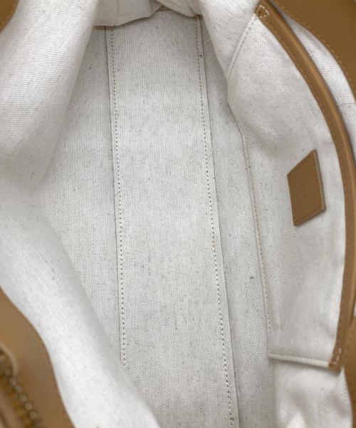 tov（トーヴ）TOV (トーヴ) PETAL OBLONG BAG ベージュの古着・服飾アイテム