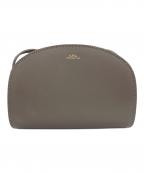 A.P.C.アーペーセー）の古着「ハーフムーンバッグ」｜グレー