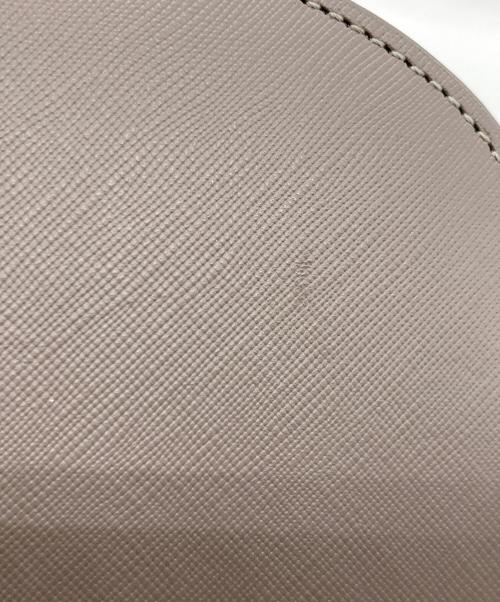 A.P.C.（アーペーセー）A.P.C. (アーペーセー) ハーフムーンバッグ グレーの古着・服飾アイテム