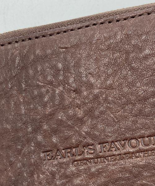 EARL'S FAVOURITE（アールスフェボリット）EARL'S FAVOURITE (アールスフェボリット) くまちゃんブラウニーL字ファスナーウォレット ブラウンの古着・服飾アイテム