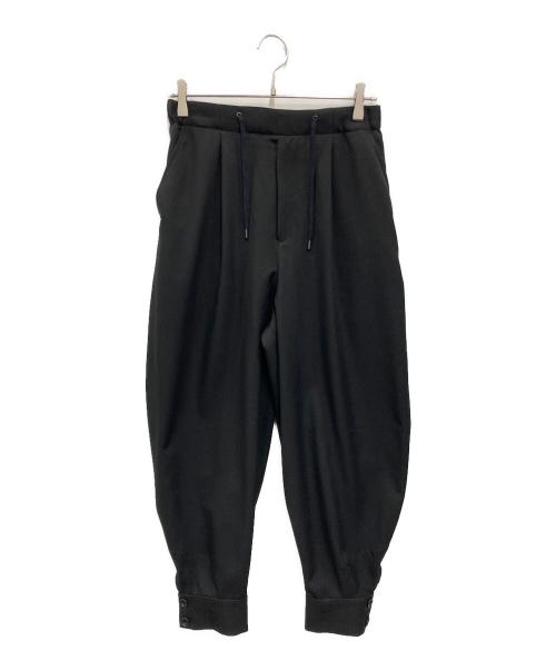 ato（アトウ）ato (アトウ) リサイクルポリエステルカフスパンツ ブラック サイズ:44の古着・服飾アイテム