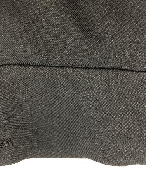 ato（アトウ）ato (アトウ) リサイクルポリエステルカフスパンツ ブラック サイズ:44の古着・服飾アイテム