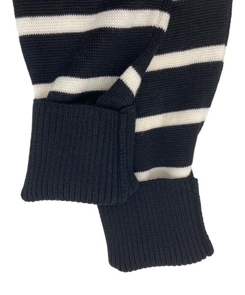 AMI Alexandre Mattiussi（アミアレクサンドルマテュッシ）AMI Alexandre Mattiussi (アミアレクサンドルマテュッシ) ADC STRIPED SWEATER ブラック サイズ:XSの古着・服飾アイテム