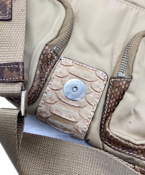 PRADA（プラダ）PRADA (プラダ) パイソン切替 ワンショルダーバッグ ベージュの古着・服飾アイテム