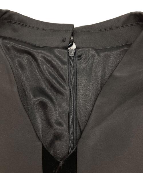 ANDREA&CO（アンドレアアンドコー）andrea&co (アンドレアアンドコー) ベロアレイヤード風ワンピース ブラック サイズ:FREEの古着・服飾アイテム