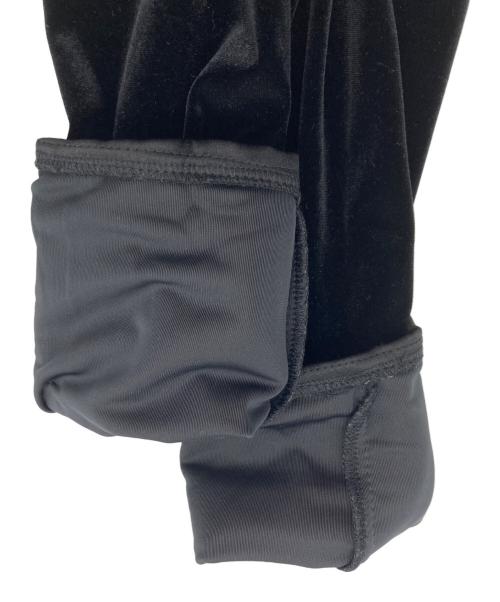 ANDREA&CO（アンドレアアンドコー）andrea&co (アンドレアアンドコー) ベロアレイヤード風ワンピース ブラック サイズ:FREEの古着・服飾アイテム