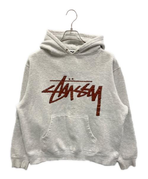stussy（ステューシー）stussy (ステューシー) ロゴプルオーバーパーカー グレー×ブラウン サイズ:Mの古着・服飾アイテム