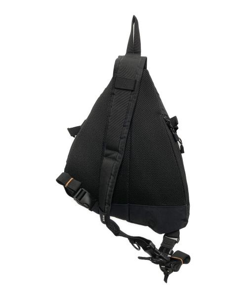 HUF（ハフ）HUF (ハフ) EMBARCADERO ONE SHOULER ブラックの古着・服飾アイテム