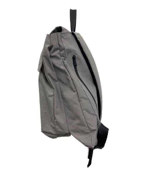 MAISON CANVVAS（メゾン キャンバス）MAISON CANVVAS (メゾン キャンバス) NYLON BACKPACK グレーの古着・服飾アイテム