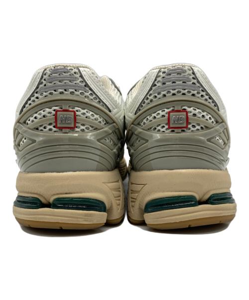 NEW BALANCE（ニューバランス）NEW BALANCE (ニューバランス) 1906R ローカットスニーカー アイボリー×グリーン サイズ:28cmの古着・服飾アイテム