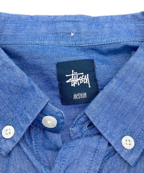 stussy（ステューシー）stussy (ステューシー) ロゴ刺繍ボタンダウンシャツ インディゴ サイズ:Mの古着・服飾アイテム