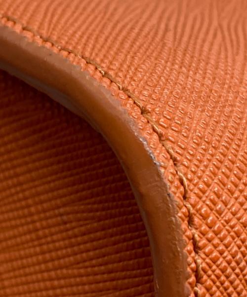 A.P.C.（アーペーセー）A.P.C. (アーペーセー) ハーフムーンバッグ オレンジの古着・服飾アイテム