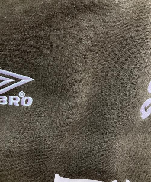 UMBRO（アンブロ）UMBRO (アンブロ) BoTT (ボット) ロゴプリントスウェットトレーナー ブラウン×オリーブ サイズ:XLの古着・服飾アイテム