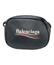 BALENCIAGA（バレンシアガ）の古着「エブリデイカメラショルダーバッグ」｜ブラック