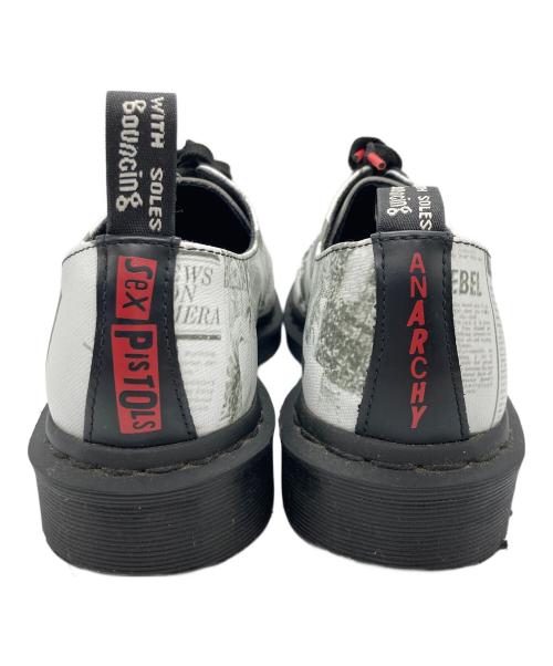 Dr.Martens（ドクターマーチン）Dr.Martens (ドクターマーチン) SEX PISTOLS (セックスピストルズ) 3ホールシューズ ブラック×ホワイト サイズ:UK6の古着・服飾アイテム