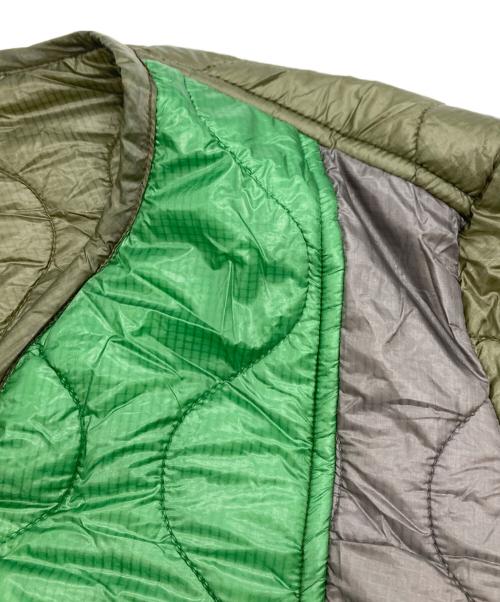 COMME des GARCONS HOMME DEUX（コムデギャルソン オム ドゥ）COMME des GARCONS HOMME DEUX (コムデギャルソン オム ドゥ) カラー切替ナイロンキルティングコート オリーブ サイズ:Mの古着・服飾アイテム